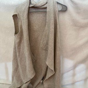 Simply Vera Wang Sweater Vest